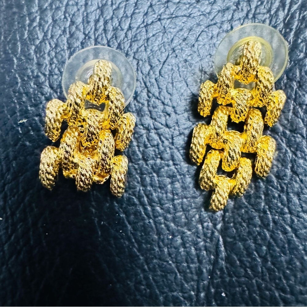 Custom jewelry lot Gold and Cream Textured Earrings - Picture 3 of 6